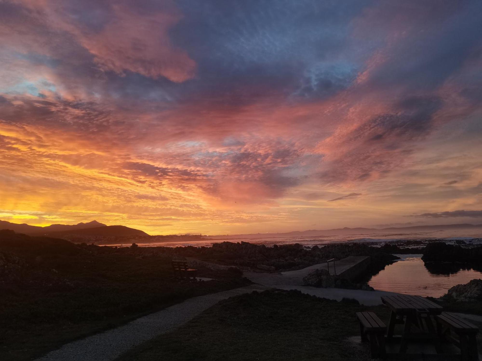 Vermont Lofts Hermanus Bagian luar foto